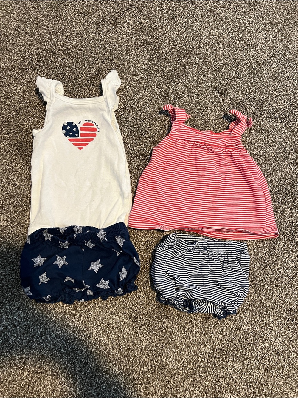 Lightly/hardly worn 3M baby girl 4-pc patriotic top & bloomer/shorts bundle!